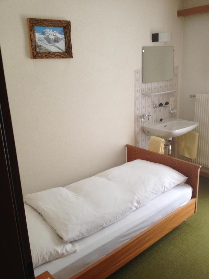 Hotel Adler Saas-Grund Esterno foto